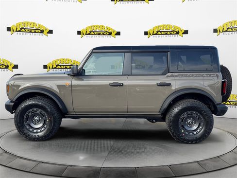 New 2025 Ford Bronco Badlands w/ Sasquatch Package image 2