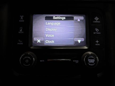 Used 2021 RAM 2500 Tradesman w/ Chrome Appearance Group image 15