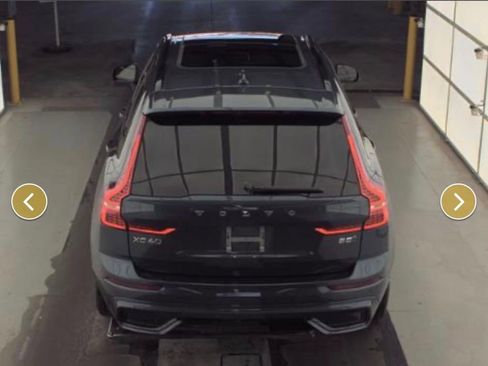 Used 2023 Volvo XC60 B5 Plus image 4