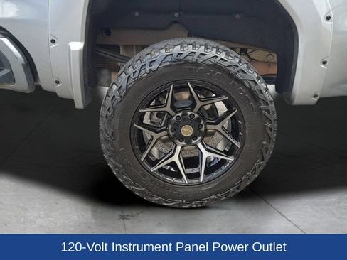 Used 2023 GMC Sierra 1500 AT4 w/ AT4 Premium Package AWD/4WD image 32