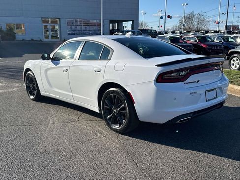 Used 2020 Dodge Charger SXT w/ Blacktop Package image 6