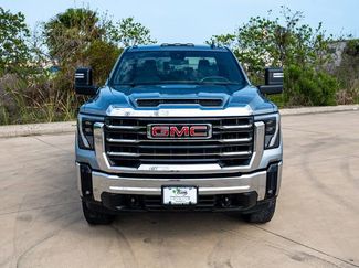 Used 2024 GMC Sierra 2500 SLE w/ SLE Convenience Package video 2