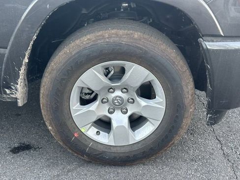 New 2026 RAM 1500 4x4 Crew Cab image 12