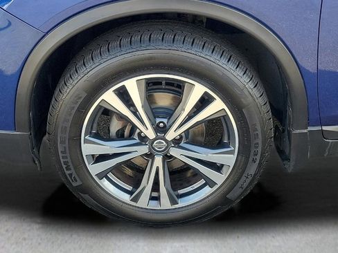 Used 2018 Nissan Rogue SL w/ Premium Package image 31