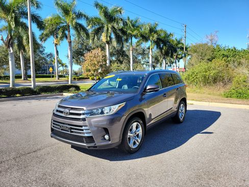 Used 2018 Toyota Highlander Limited image 8