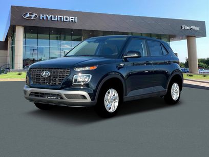 New 2025 Hyundai Venue SE