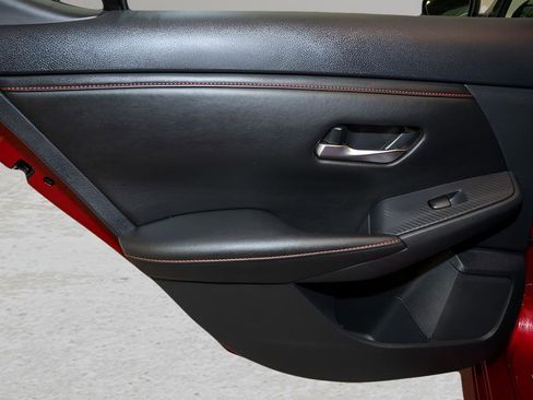 Certified 2024 Nissan Sentra SR image 9