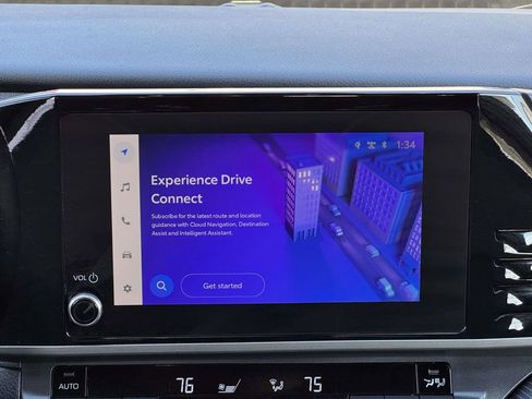 Certified 2025 Toyota Camry SE image 3