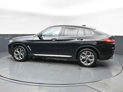 Used 2025 BMW X4 xDrive30i image 4