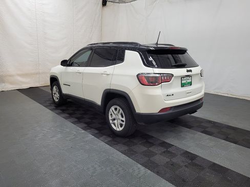 Used 2019 Jeep Compass Latitude AWD/4WD image 5