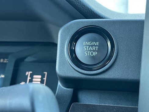 Certified 2025 Toyota Tacoma SR5 image 20