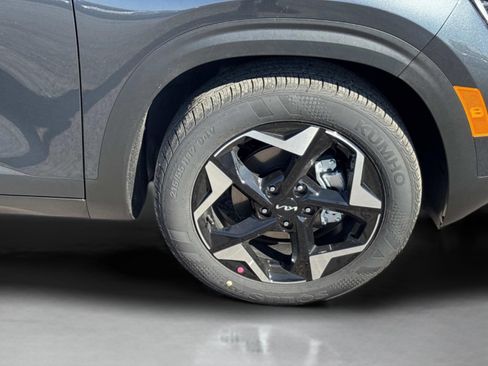 New 2026 Kia Seltos S image 9