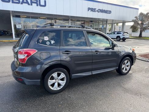 Used 2016 Subaru Forester Premium AWD/4WD image 3