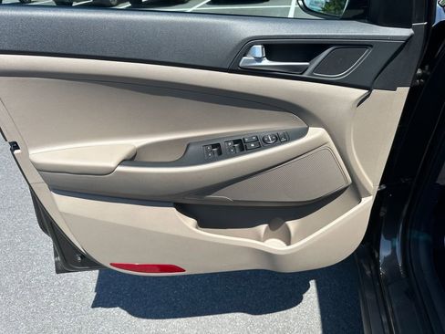 Used 2019 Hyundai Tucson Value AWD/4WD image 14