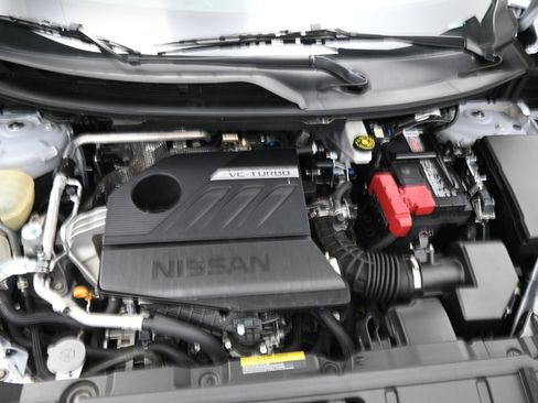 Used 2025 Nissan Rogue SV FWD image 25