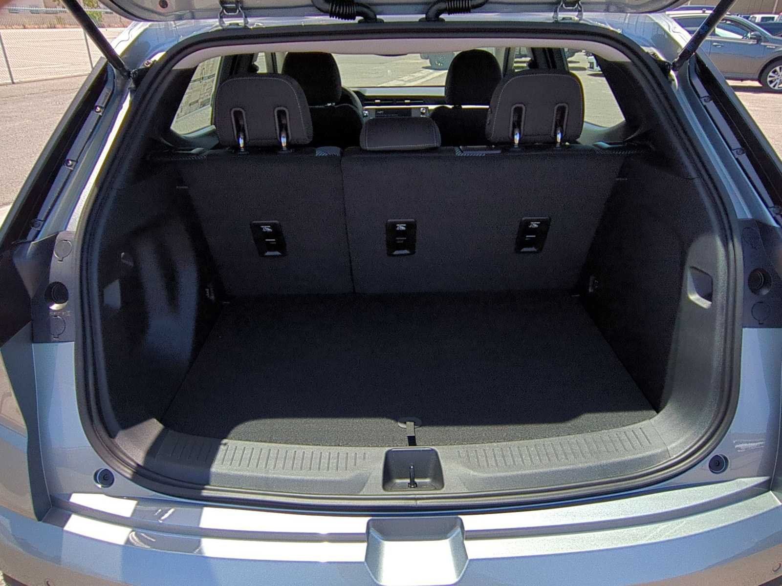 New 2027 Chevrolet Bolt LT FWD image 25