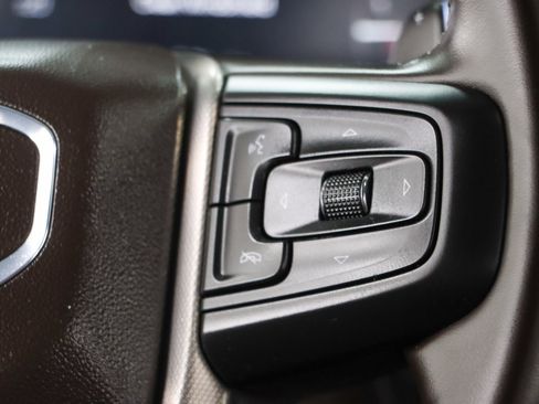 Used 2025 GMC Sierra 1500 Denali w/ Technology Package AWD/4WD image 15