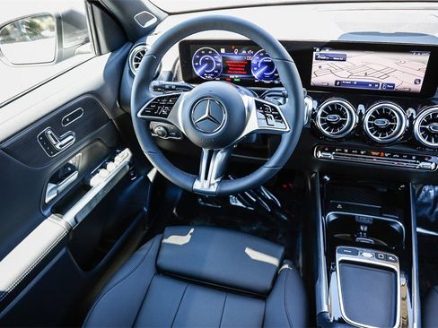 New 2025 Mercedes-Benz EQB 300 4MATIC image 14