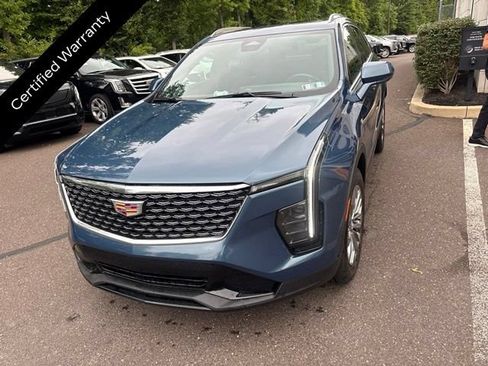 Certified 2024 Cadillac XT4 Premium Luxury AWD/4WD image 3