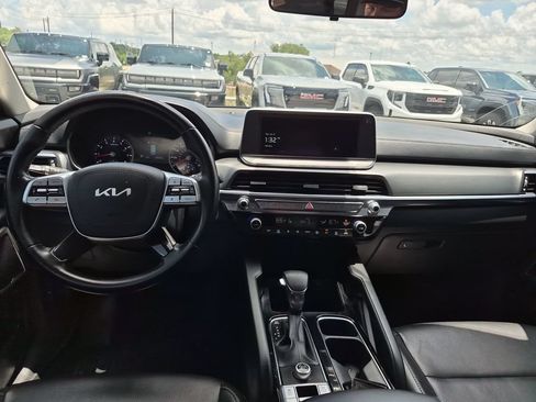 Used 2022 Kia Telluride LX FWD image 29