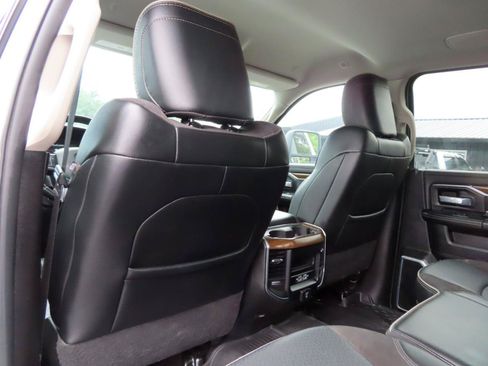 Used 2024 RAM 2500 Laramie AWD/4WD image 44