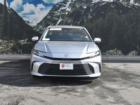 Certified 2025 Toyota Camry LE image 5