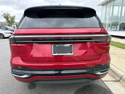 Used 2024 Lincoln Nautilus Reserve w/ Equipment Group 203A AWD/4WD image 4