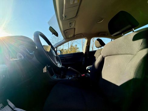 Used 2013 Subaru Impreza 2.0i image 11