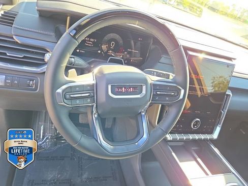 New 2026 GMC Acadia Elevation w/ Super Cruise Package FWD image 18
