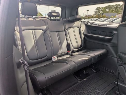 New 2026 Jeep Grand Wagoneer 4WD image 33