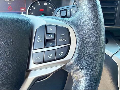 Used 2022 Ford Explorer XLT w/ Equipment Group 202A image 39