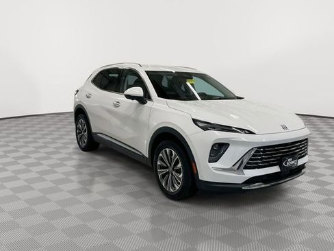 Certified 2025 Buick Envision Preferred image 12