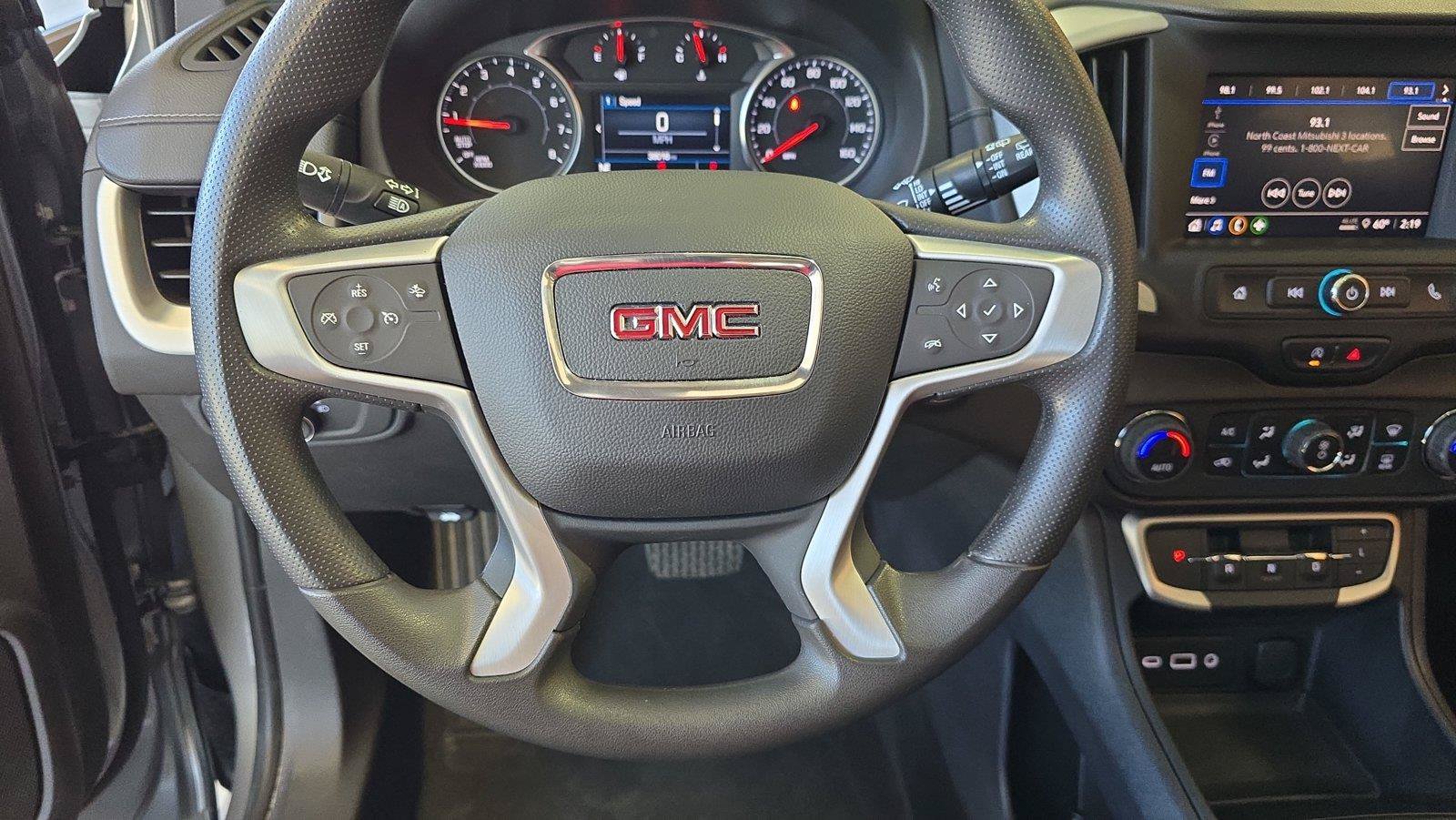 Used 2024 GMC Terrain SLE w/ Driver Convenience Package AWD/4WD image 27