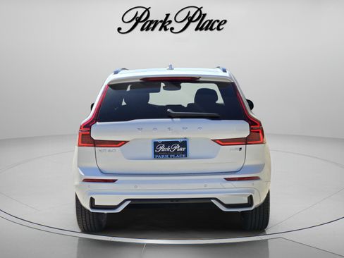 Used 2026 Volvo XC60 B5 Plus w/ Protection Package Premier AWD/4WD image 4