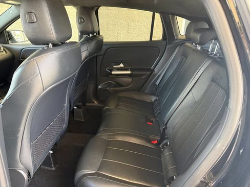 Used 2025 Mercedes-Benz GLA 250 image 26