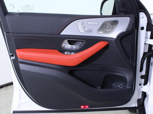 Used 2025 Mercedes-Benz GLE 63 AMG S image 22