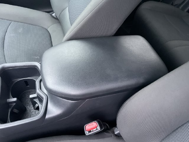 Used 2025 Toyota RAV4 LE AWD/4WD image 27