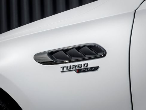New 2027 Mercedes-Benz E 53 AMG e 4MATIC Wagon image 5