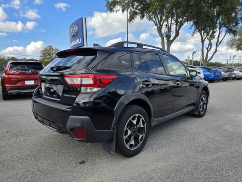 Used 2018 Subaru Crosstrek 2.0i Premium image 3
