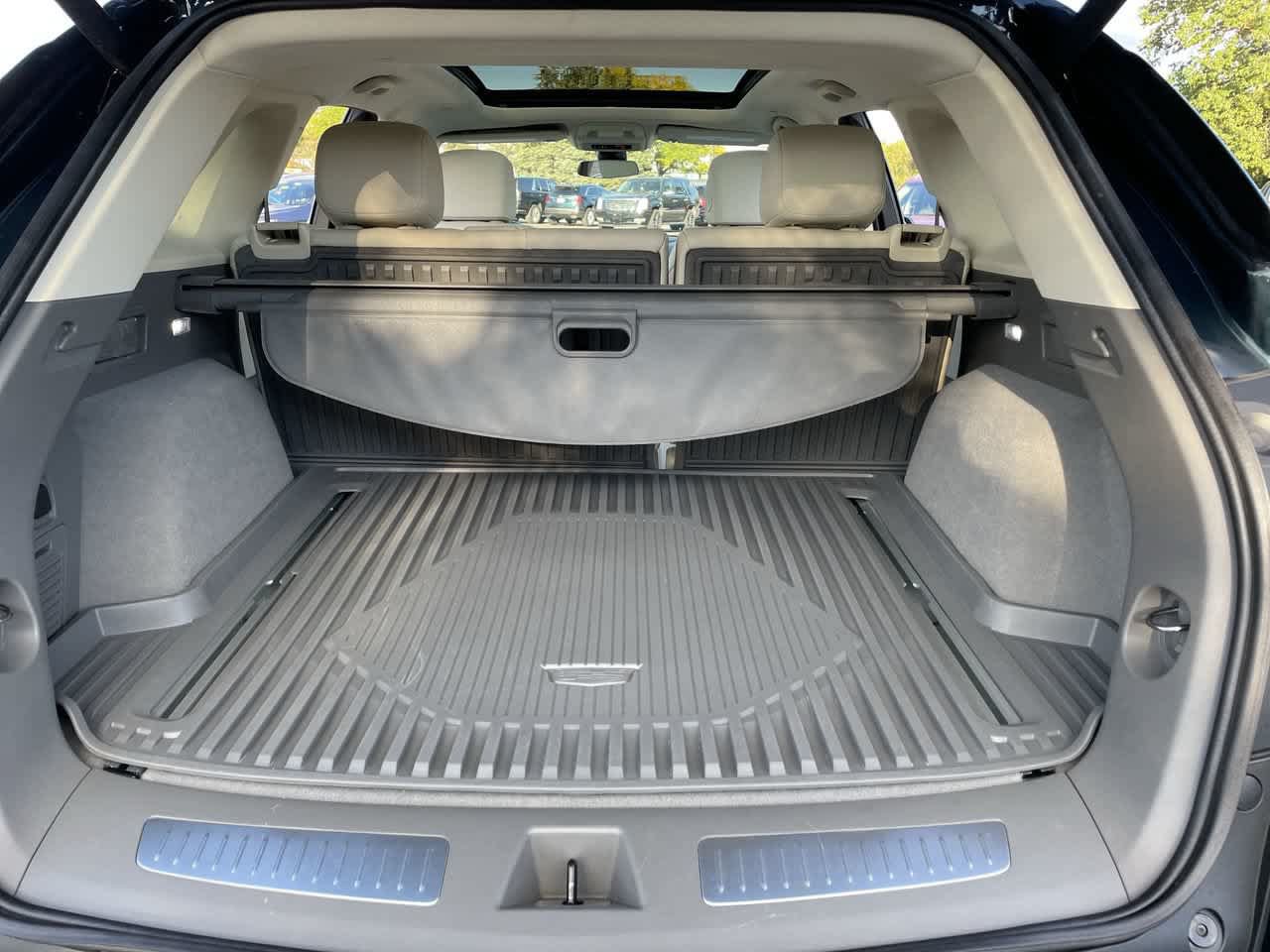 Used 2024 Cadillac XT5 Premium Luxury AWD/4WD image 17