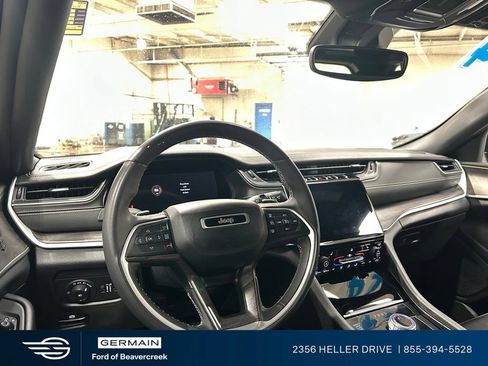Used 2024 Jeep Grand Cherokee Limited AWD/4WD image 14