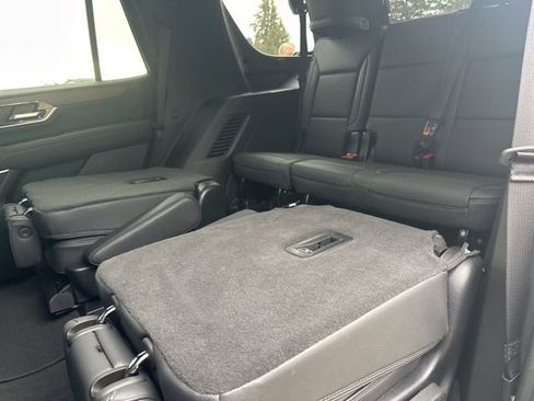 Used 2025 GMC Yukon Denali AWD/4WD image 52
