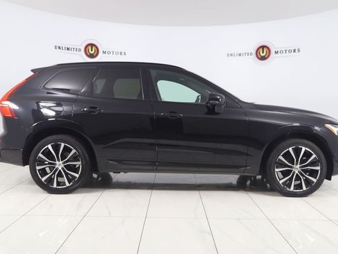 Used 2023 Volvo XC60 B5 Plus w/ Climate Package AWD/4WD image 2