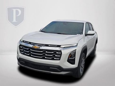 New 2026 Chevrolet Equinox LT FWD image 11