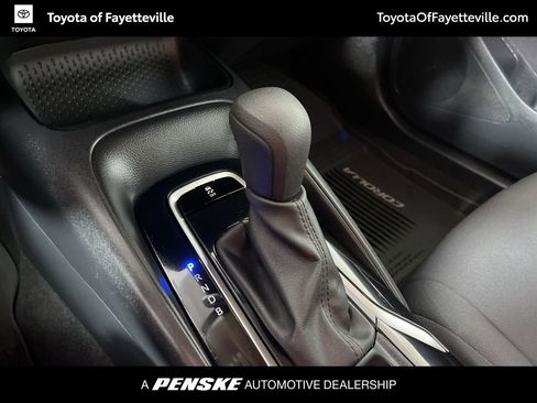 Used 2020 Toyota Corolla LE image 29