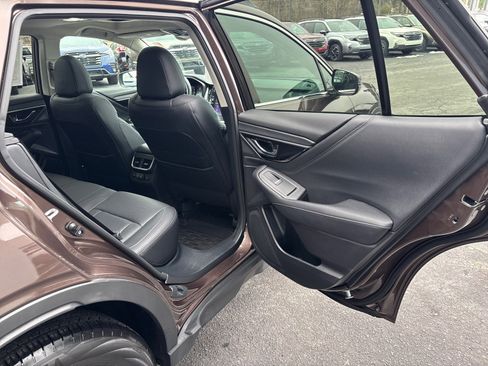 Certified 2022 Subaru Outback Limited image 33