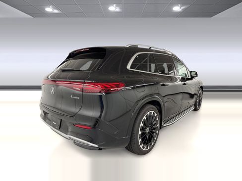 New 2026 Mercedes-Benz EQS 550 4MATIC SUV image 9