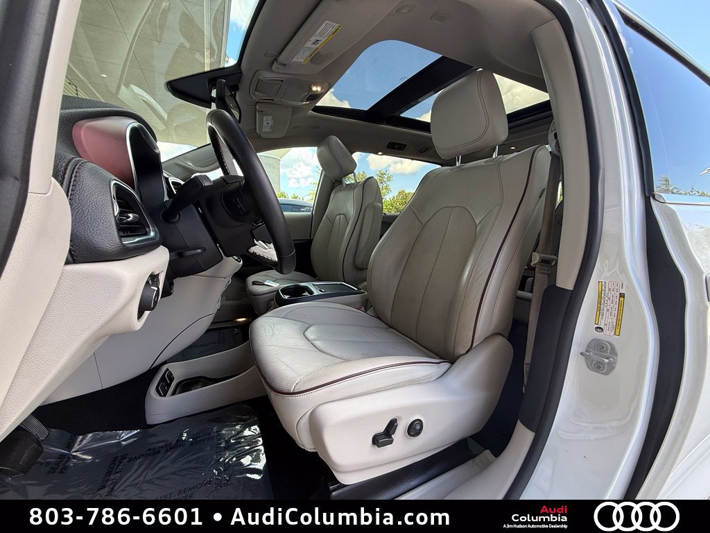 Used 2020 Chrysler Pacifica Limited FWD image 6