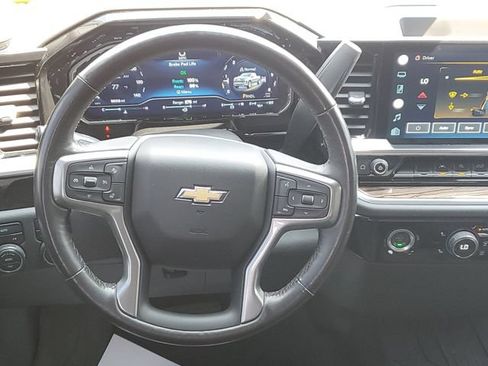 Used 2022 Chevrolet Silverado 1500 LT AWD/4WD image 25