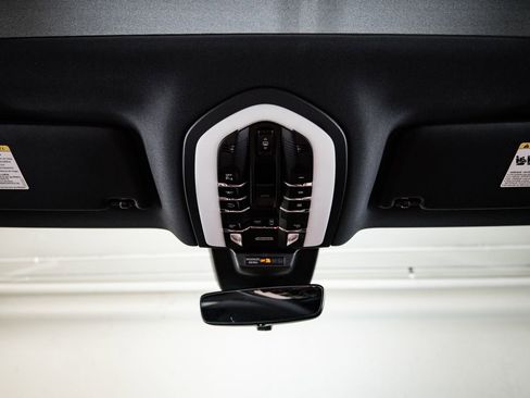 Certified 2026 Porsche Macan AWD/4WD image 20